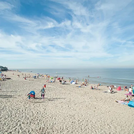 Beautiful Holiday Home In North Holland Near The Sea